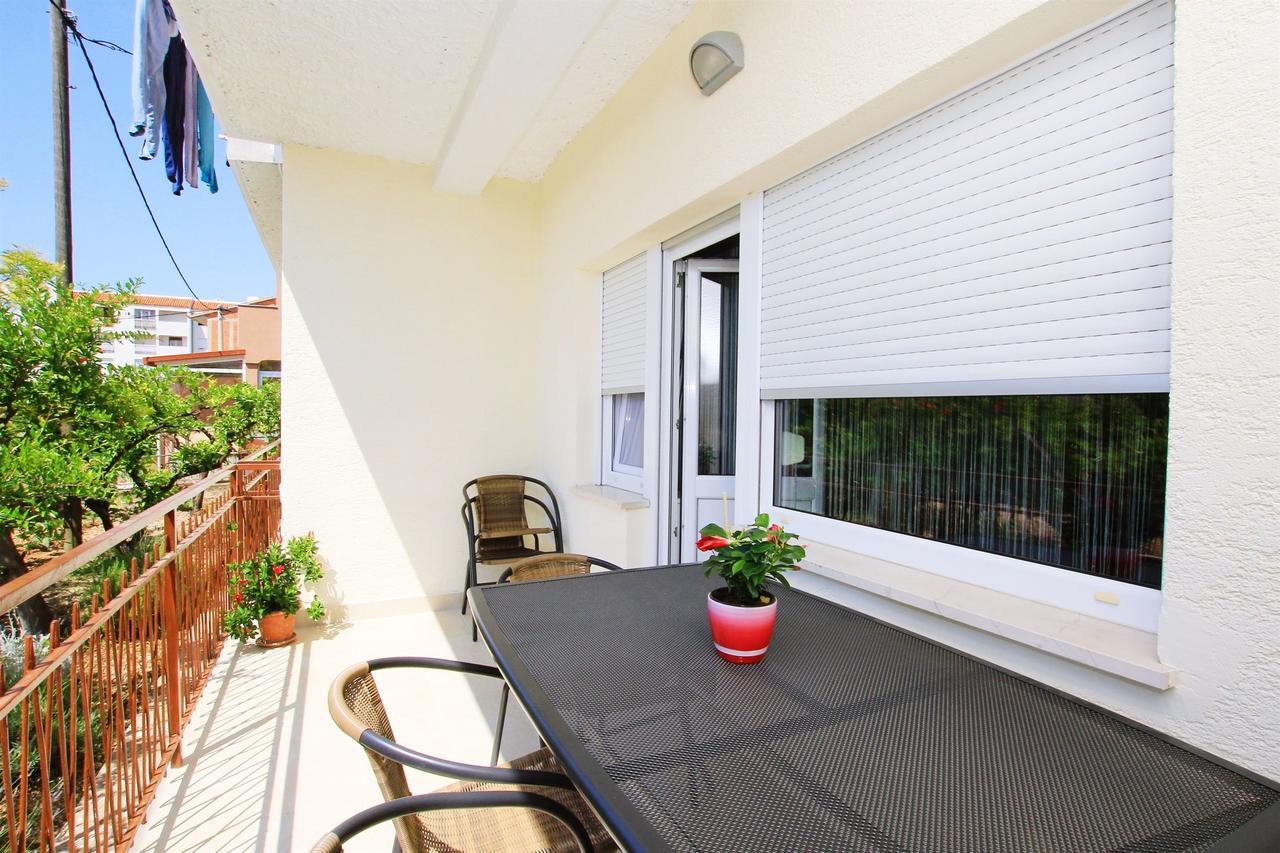 Apartment Anica Trogir Exterior photo
